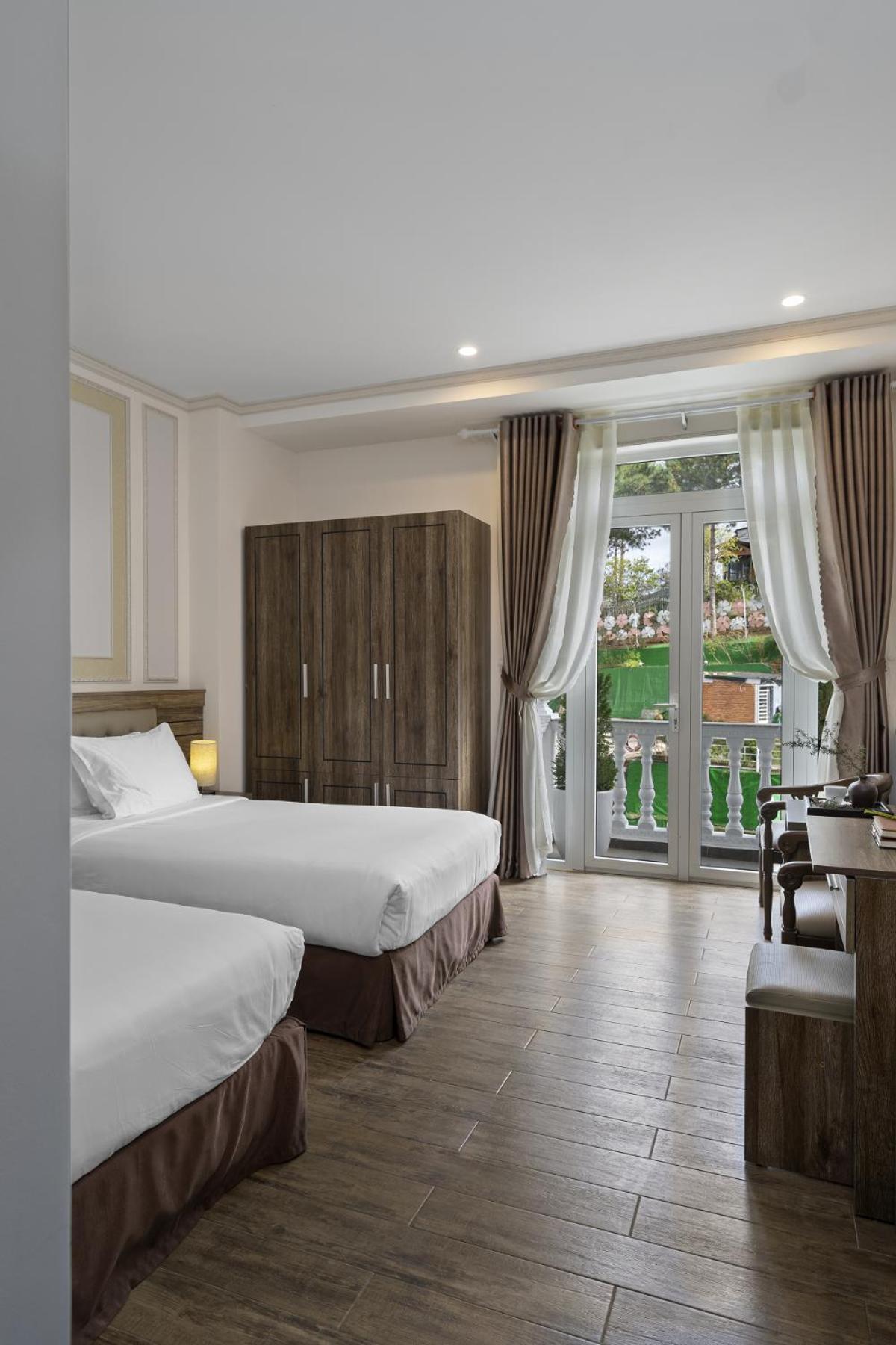 Hotel New Life -